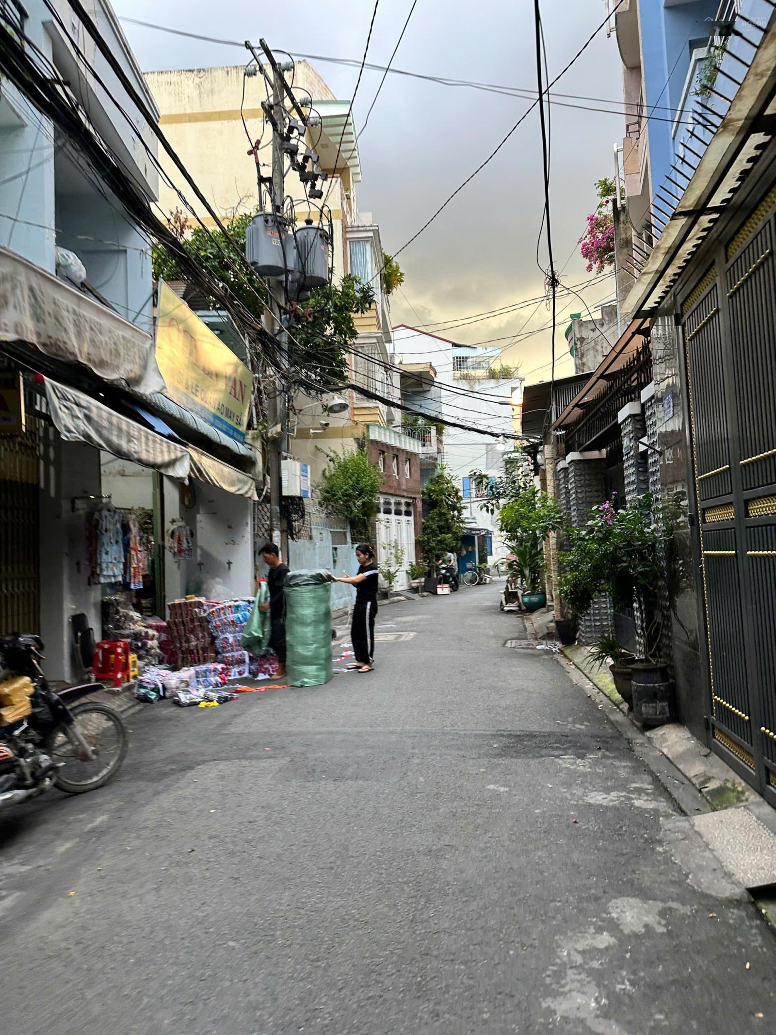 Bán nhà Cấp 4 tại Đường Lạc Long Quân, Phường 11, Tân Bình, Hồ Chí Minh, 110 m2 Giá hơn 11 Tỷ