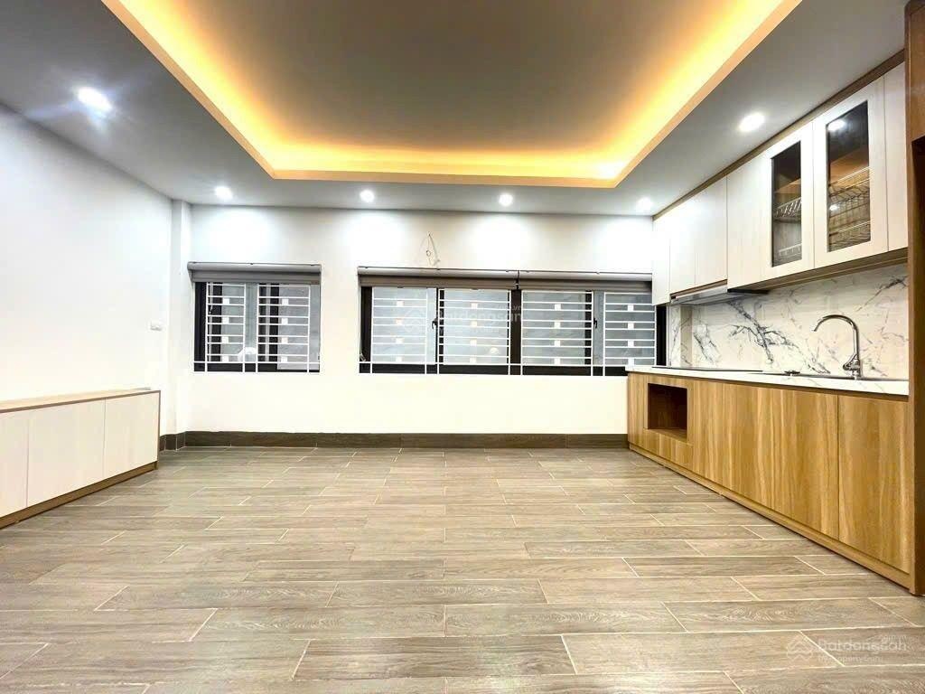 Nhà đẹp, phố Trần Khát Chân - HBT, ngõ ba gác thoáng sáng, 50 m ra mặt phố chính, giá nhỉnh 7 tỷ