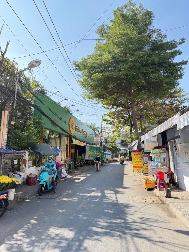 Bán đất tặng nhà cấp 4 - 102m2 - hẻm thông thoáng ngay chợ An Nhơn tiện xây CHDV