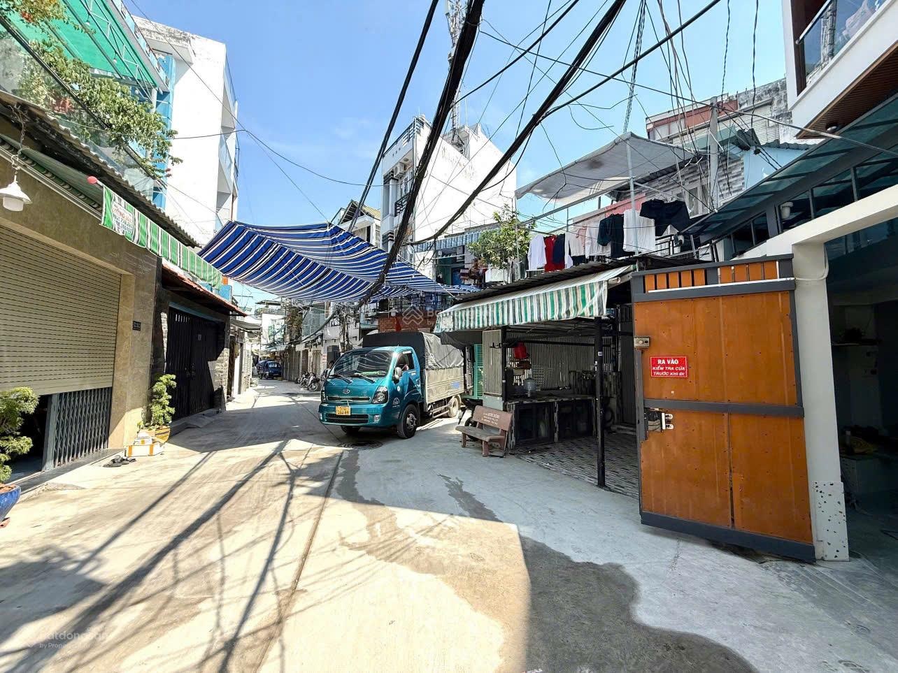 Bán toà nhà chdv cao cấp - thiết kế hiện đại- âu cơ - tân bình - tphcm. lh 0903070684