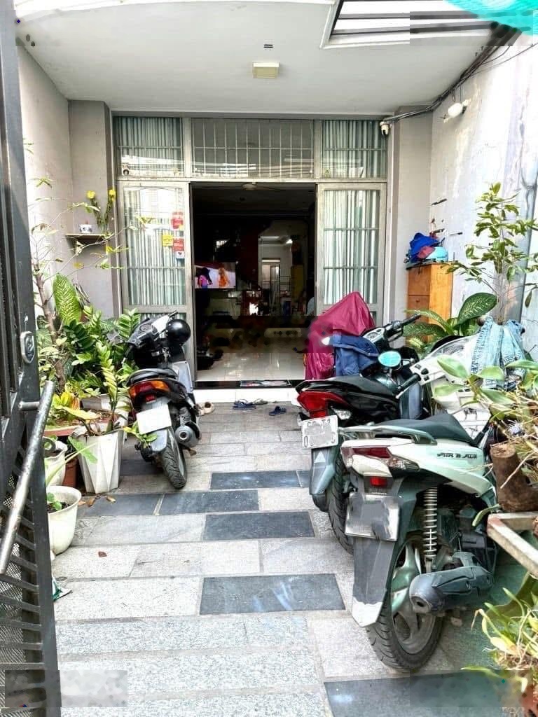 Bán gấp hẻm thông xe hơi ngủ trong nhà bình thạnh 75m2-giá 13.5 tỷ