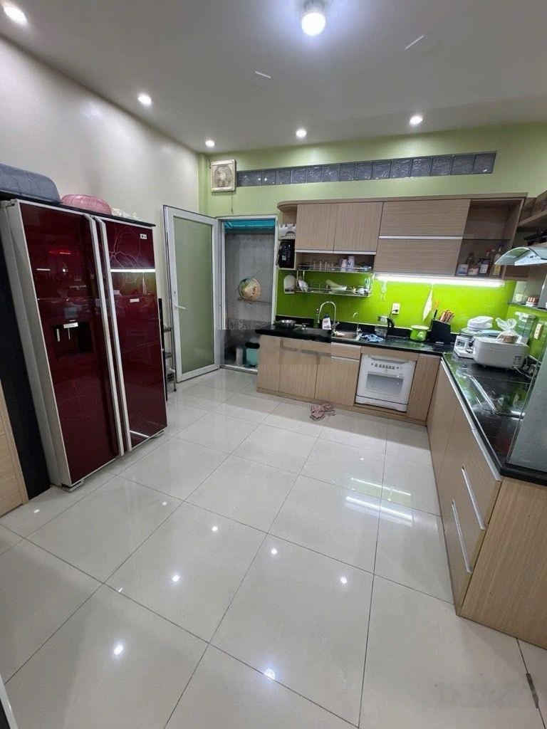 10Tỷ5 -102m2 Ngang 8.6 ngay Nguyễn Thái Sơn - 3 Tầng HXH nhà mới ở ngay