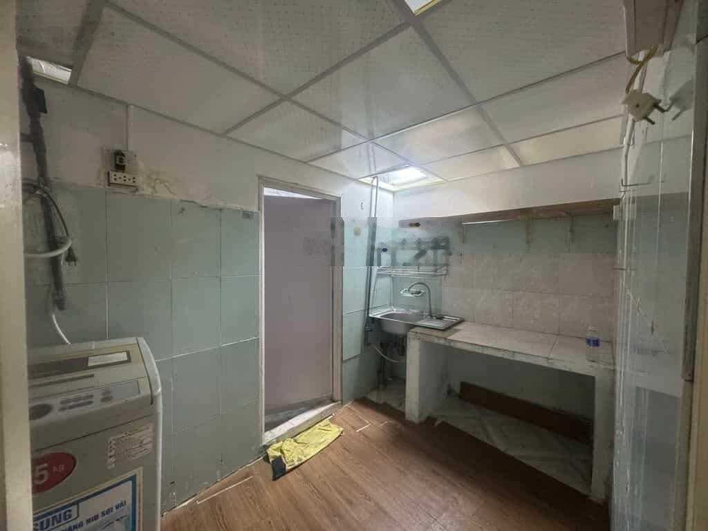 Thống Nhất - nhà C4, 3.5 tỷ, DT 4x11m - SHR không lỗi QH, chủ cần bán nhanh