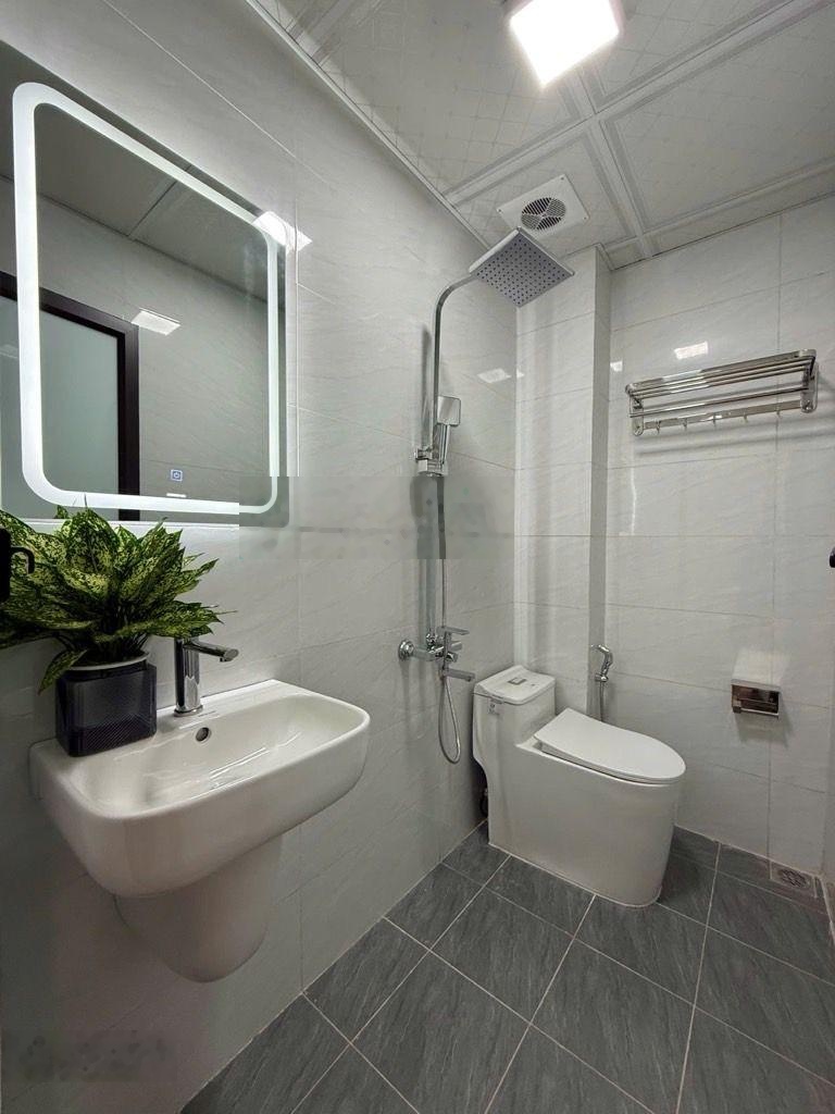 Nhà riêng 4PN, 4WC tại Tôn Thất Tùng, Đống Đa, Hà Nội, 9,8 tỷ VND, 35m2, hàng hiếm!