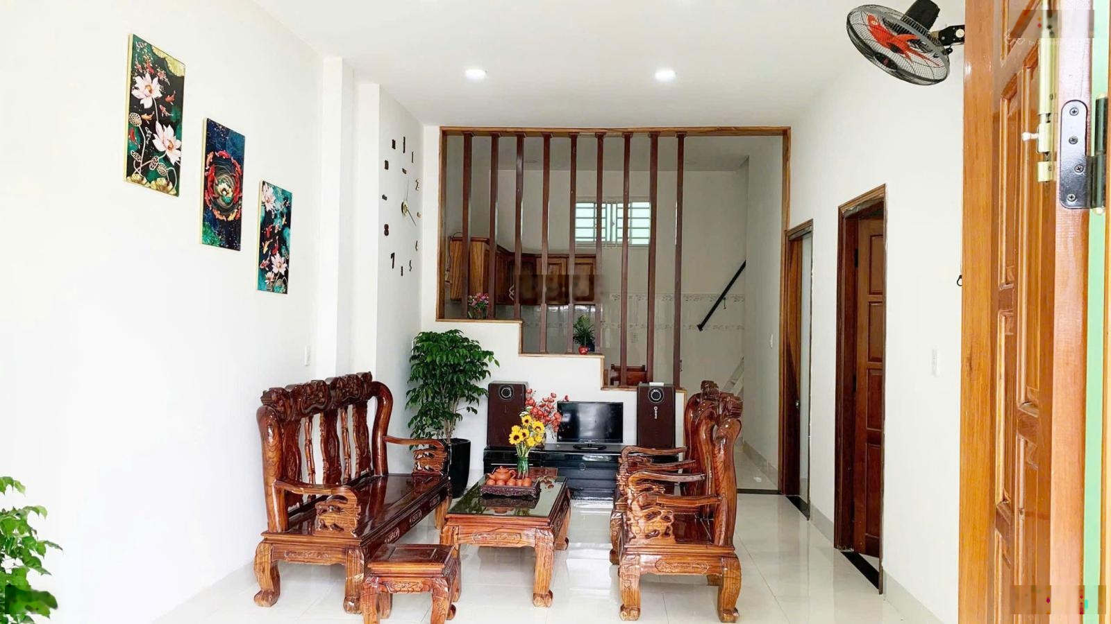 Bán nhà mặt tiền Đường Hòa Trung Vĩnh Hòa 162.5 full thổ cư, nội thất mới, giá cực tốt đầu tư