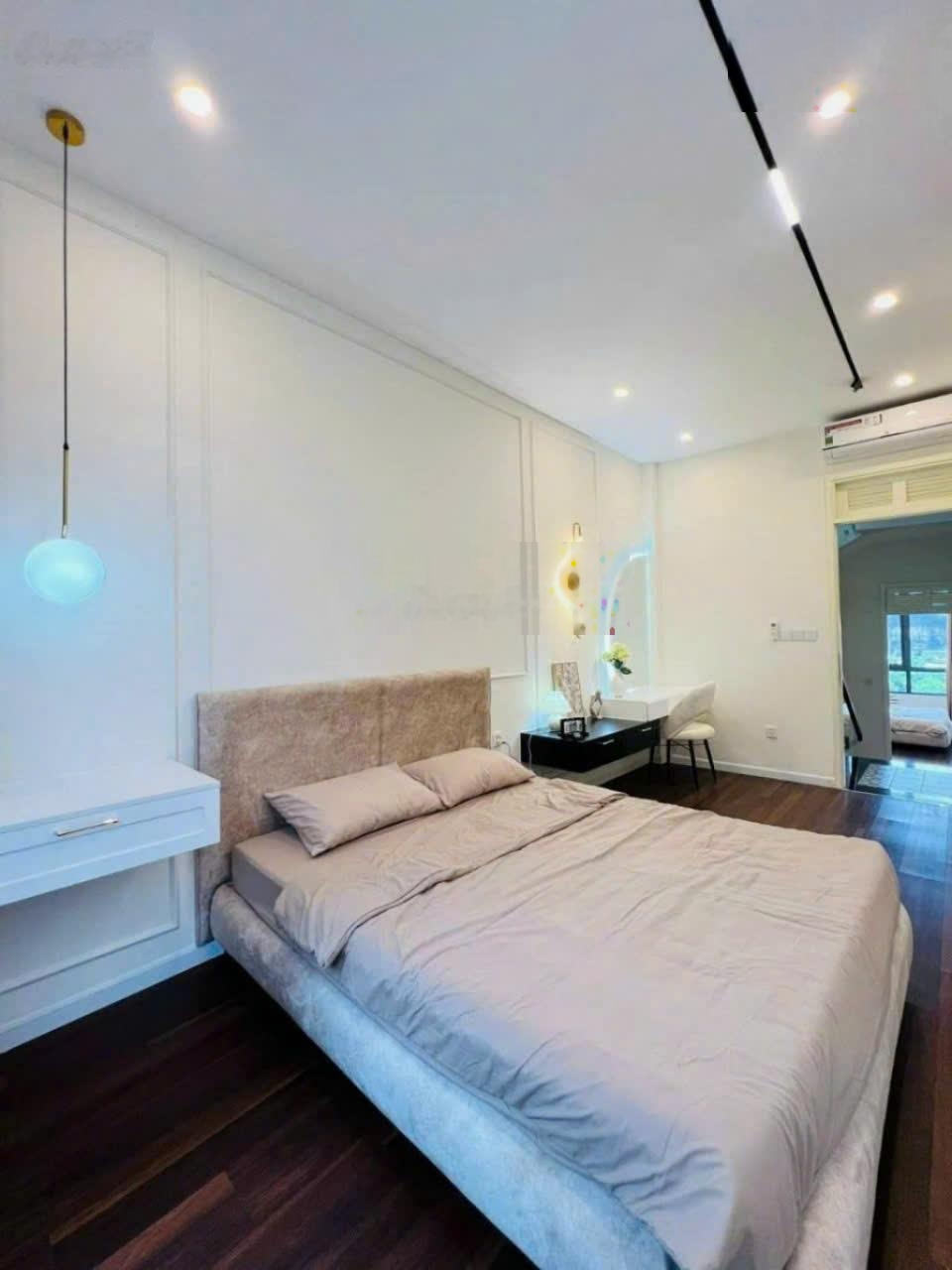 Chỉ nhíc 4 tỷ,bán nhà đẹp, 2 tầng hxh phan huy ích, p15-tân bình, gần trường chinh -tham lương.