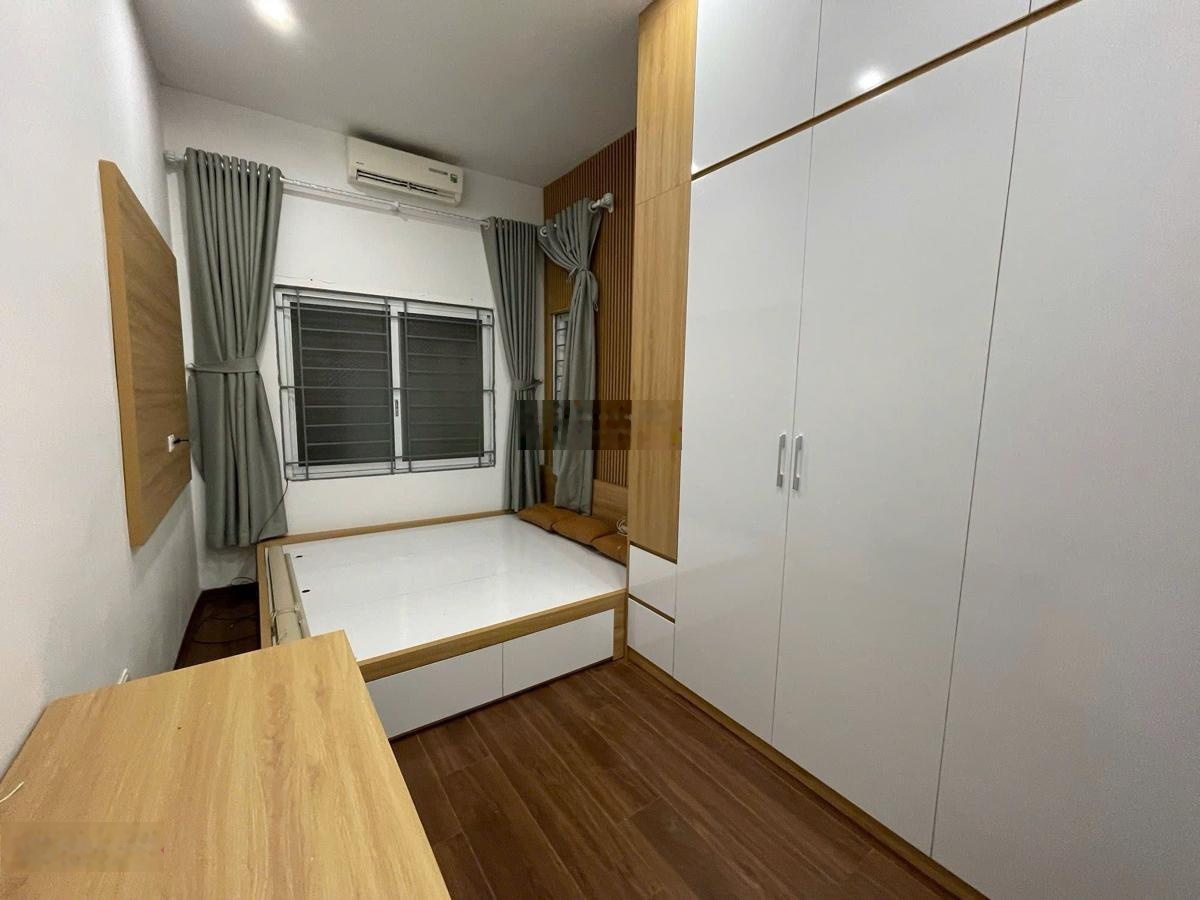 Bán NR Hồ Văn Chương, 6,1 tỷ, 20m2, 5 tầng, 3PN, 4WC, đẹp, nhiều tiện ích