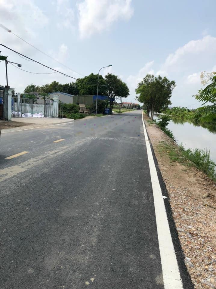 chính chủ cần bán lô đất 60m2 , MT 6m , oto tránh , kinh doanh , xây trọ , lh 0975523306