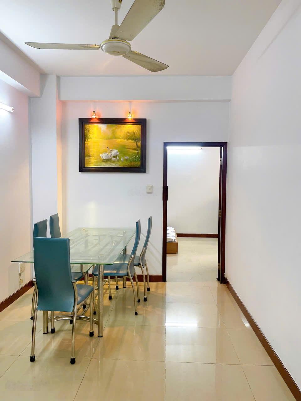 Cần bán chung cư 152 Nguyễn Thị Tần, đối diện chợ Rạch Ông, phường 2 Quận 8, diện tích 60m2,