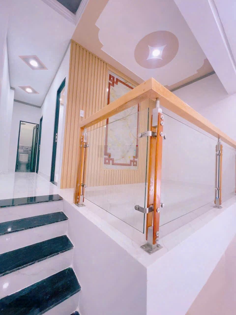 Chính chủ kẹt tiền bán gấp nhà tại Kp Chiêu Liêu, Tân Đông Hiệp, Dĩ An. Lh: 0966569018