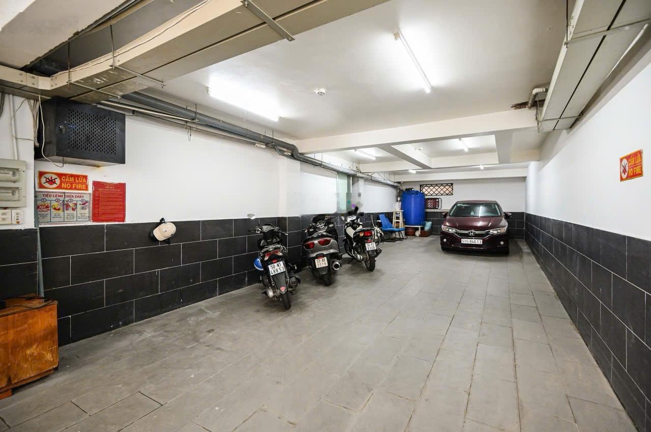 Bán nhà góc 2 mặt tiền phố phan đăng lưu p.7, q.bình thạnh siêu khan hiếm -dt: 8.2x22m 5 lầu 62 tỷ