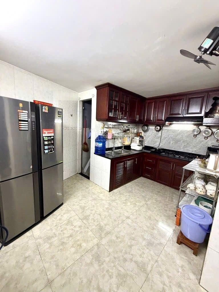 Nhà bà hom - quận 6 - hxh thông - khu dân trí - 61m2 - chỉ 6.x tỷ