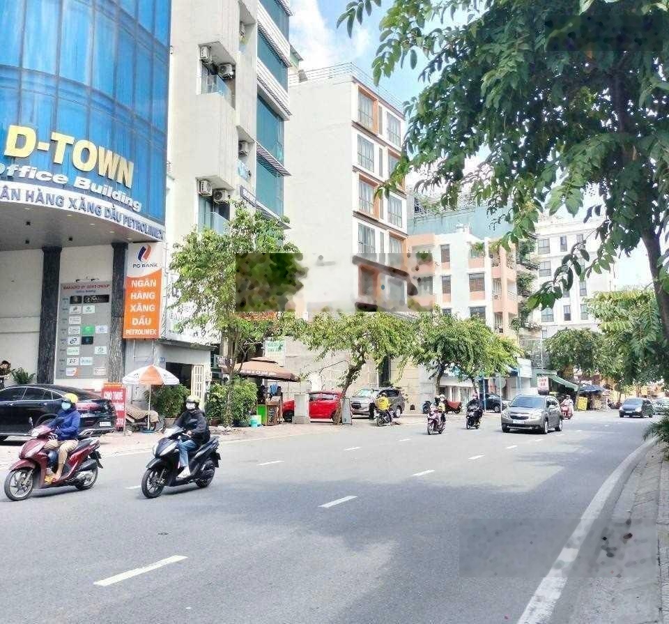 Góc 2 MT ngay Phan Đăng Lưu, Bình Thạnh - 8x20m - CN 160m - 4 Tầng - HĐ 155tr/th - Chỉ 65 TỶ