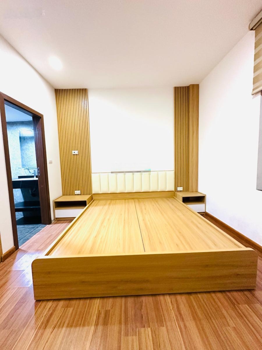 Chung cư n02 ngõ chùa láng 95m² t4 9 tỷ đống đa 3n ban công rộng nội thất đẹp ở ngay