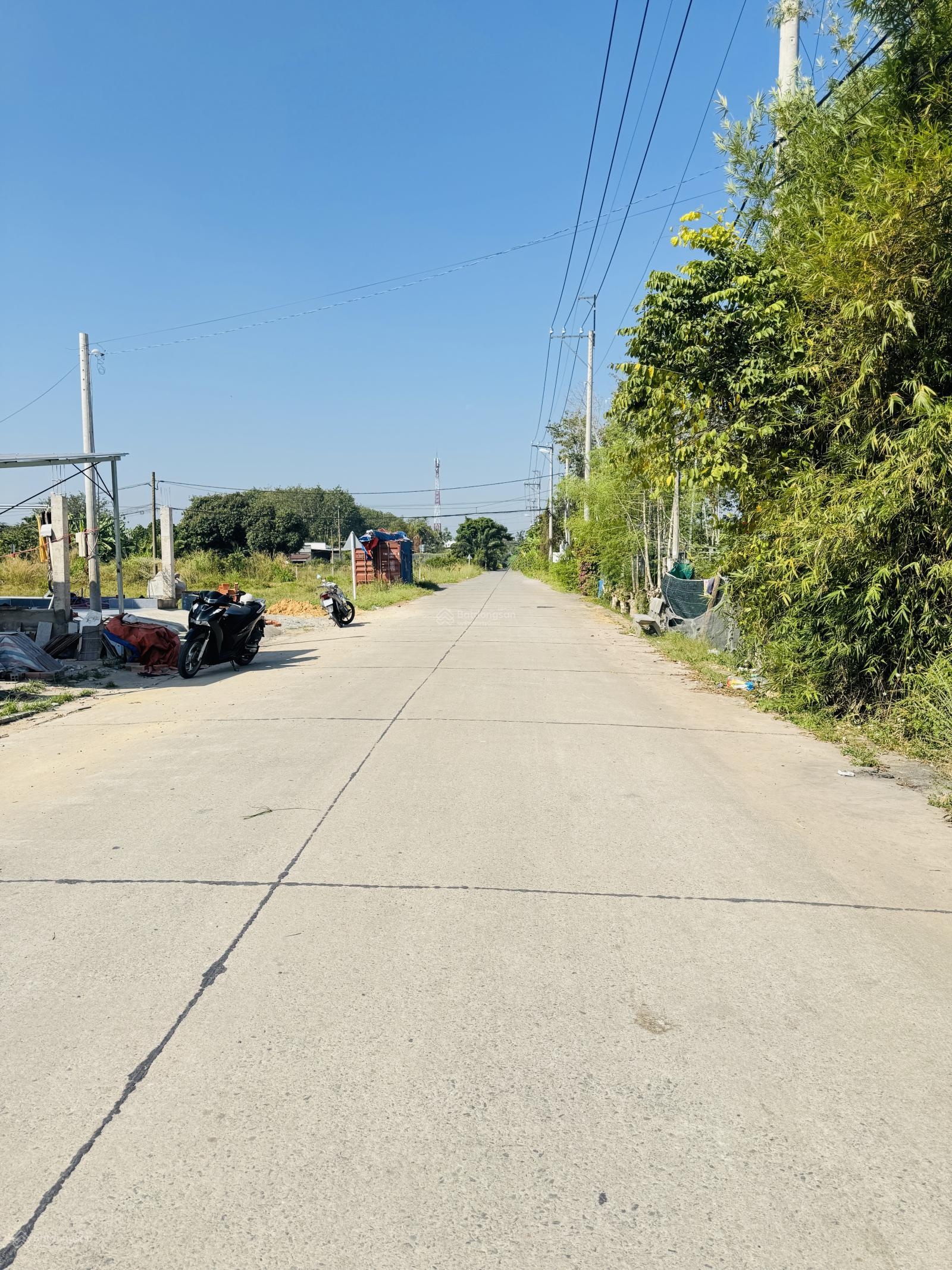 Chính chủ cần bán lô đất thổ cư 120m2 sát bên Khu Công Nghiệp Tây Bắc, cách trung tâm Thị Trấn 2km