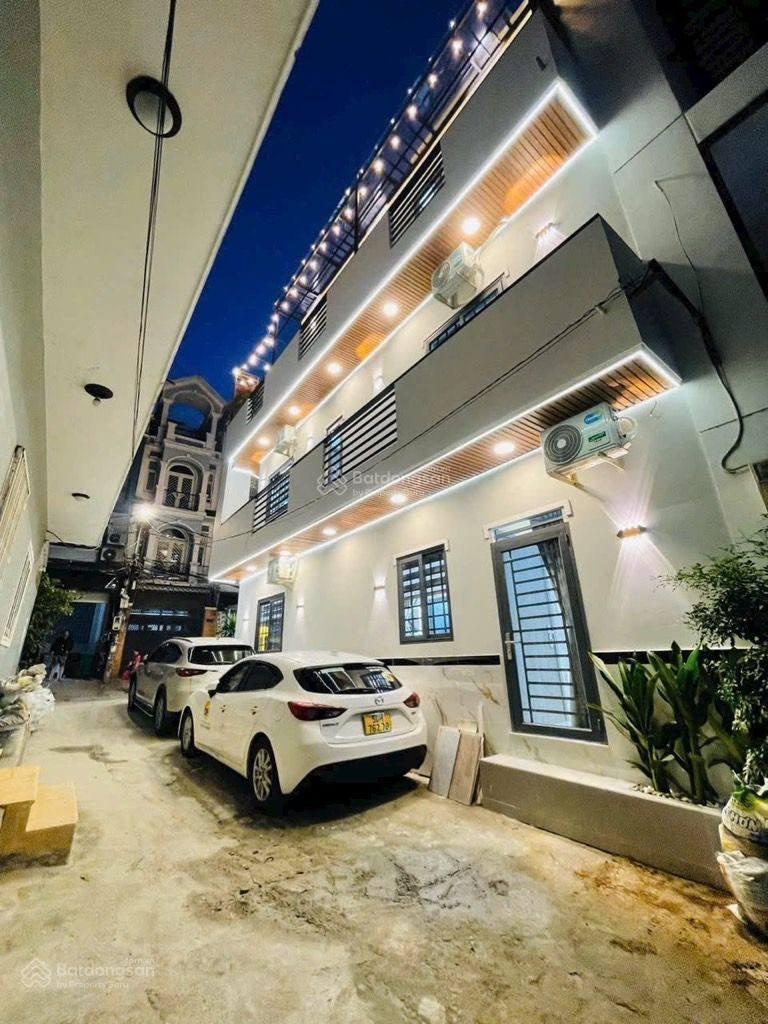 Hẻm ô tô đậu cửa, căn góc vừa ở, vừa kinh doanh, 3 tầng, DT32M2. Chỉ 7.x Tỷ (không lộ giới).