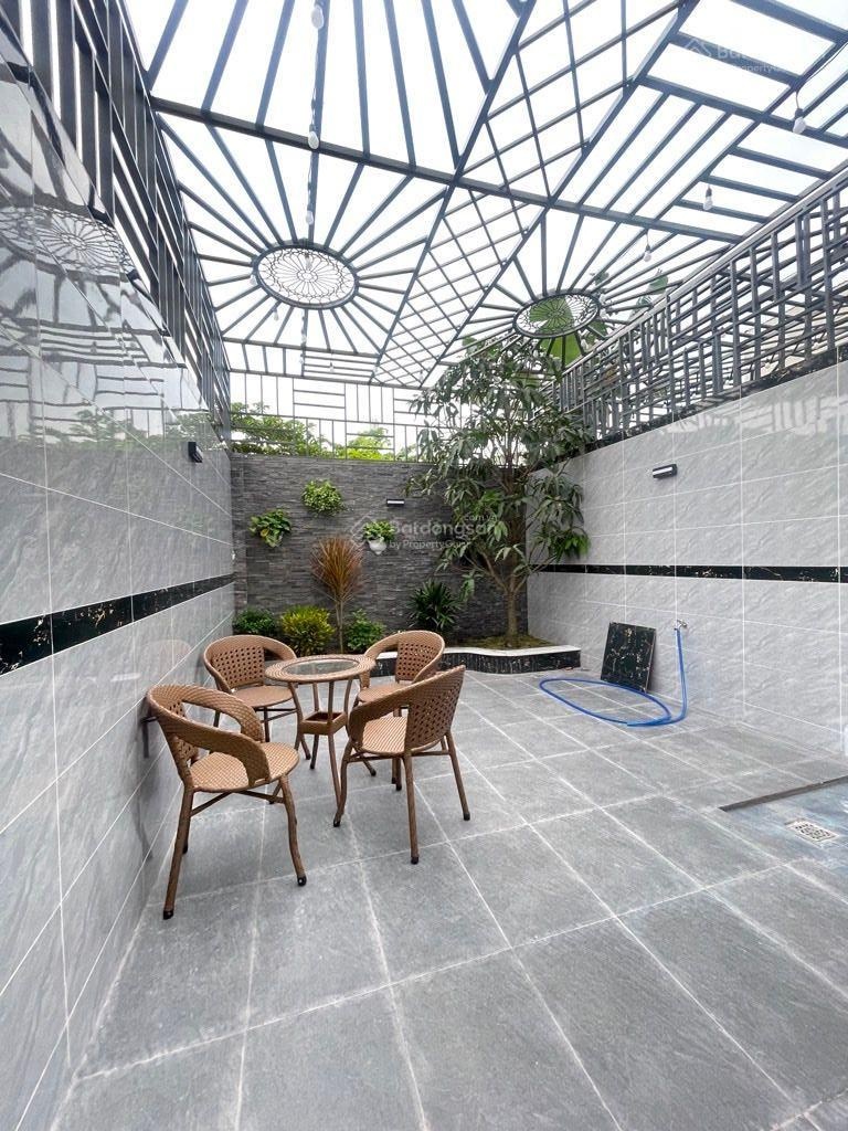 Nhà riêng Thạnh Xuân Quận 12, 102m2(4x25.5) hẻm tải thông, 4 tầng dọn vào ở ngay