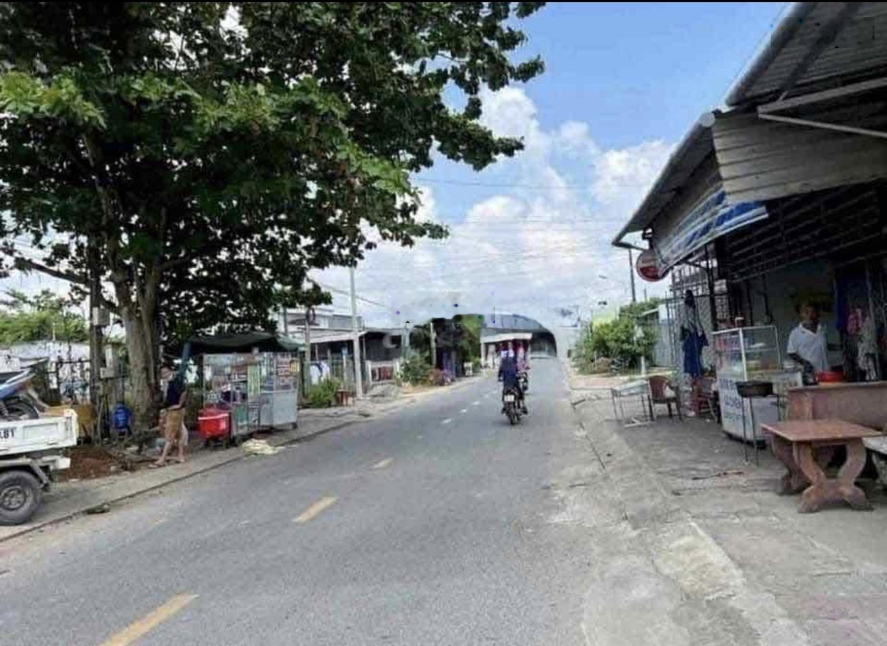 Cuối năm có việc gia đình cần bán miếng đất