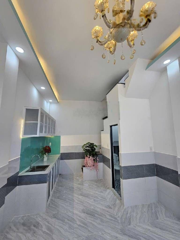 Nhà mới hxh sát mt âu dương lân - 35m2 - full công năng - chỉ 4.2 tỷ