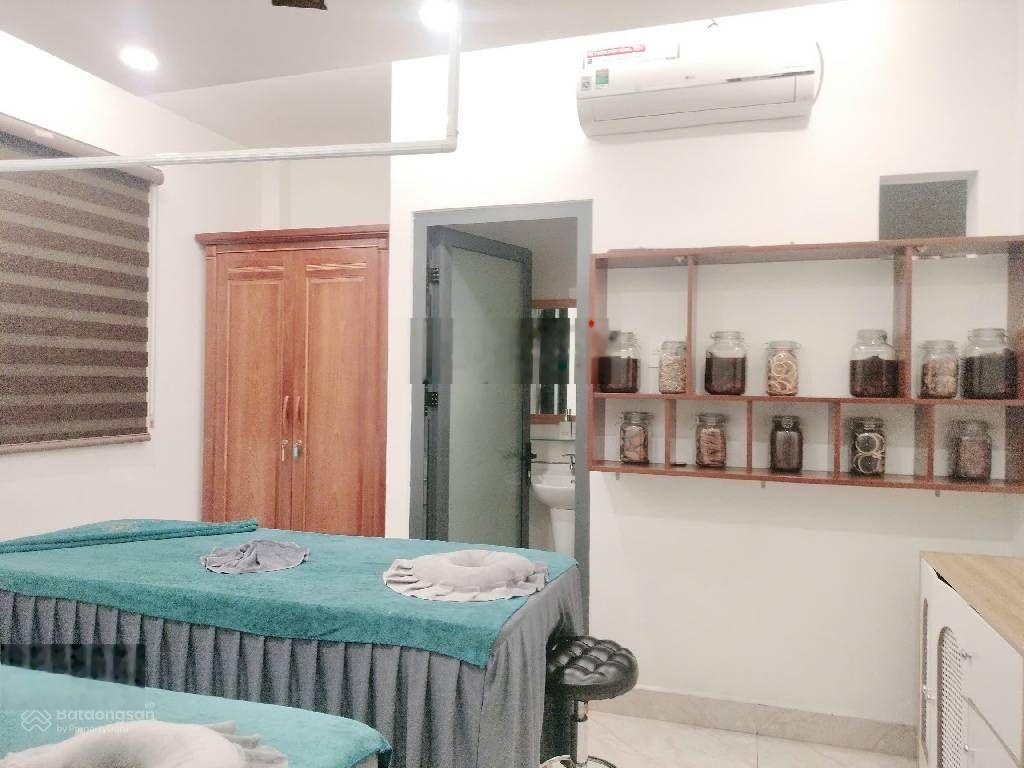 Nhà mặt tiền thống nhất 4 tầng 71m2 (4 x 17,5 ) hoàn công đủ sổ hồng đang cho thuê 30tr/ tháng