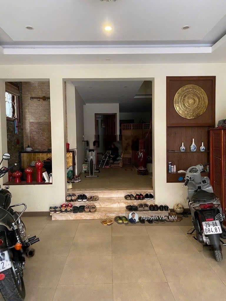 Tt ba đình - dân xây - ô tô tránh - lô góc 3 thoáng - 100m ra mặt phố - vài bước ra vin giảng võ