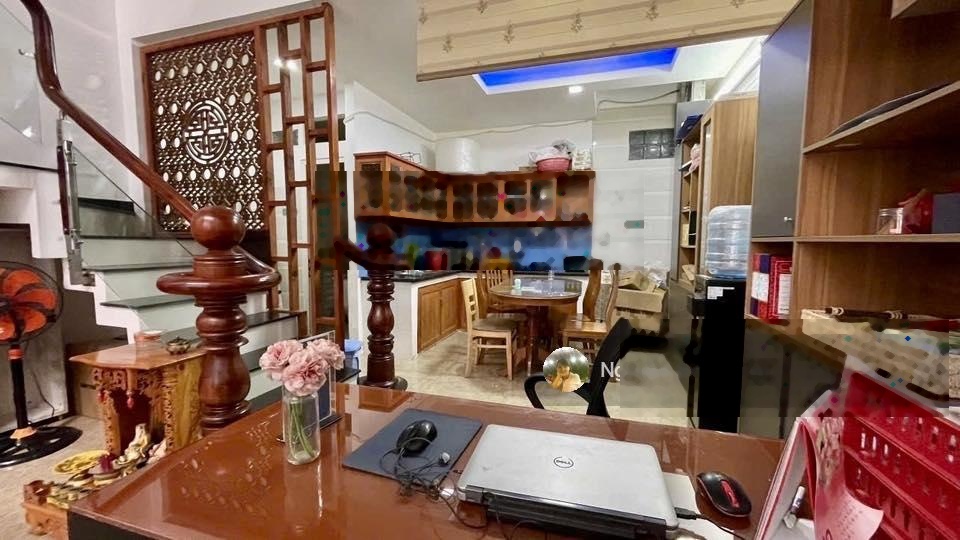 Khu vực HIẾM - Gần MT Cách Mạng Tháng 8 (4.5x15) 4tầng. Tuyến Metro số 2; Bán nhanh 10.5 tỷ TL