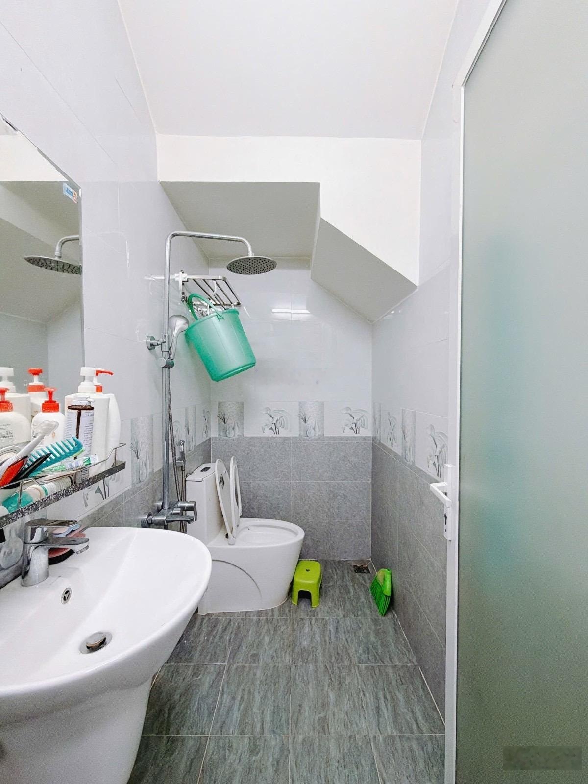 Nguyễn Hồng Đào , Tân Bình , 76m2 4.5m x 17m - Chỉ 9 Tỷ