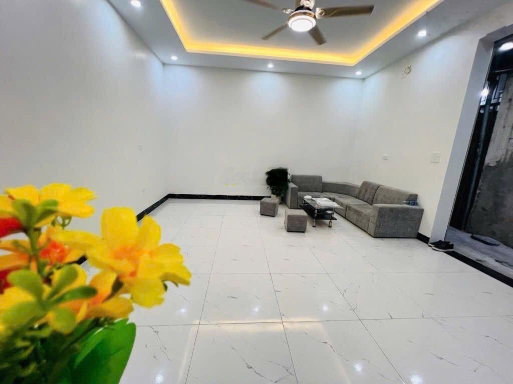 Bán nhà phố Giáp Nhị- Hoàng Mai- 4 tầng ở ngay- 10m ra phố- 38m2- 8.45 tỷ