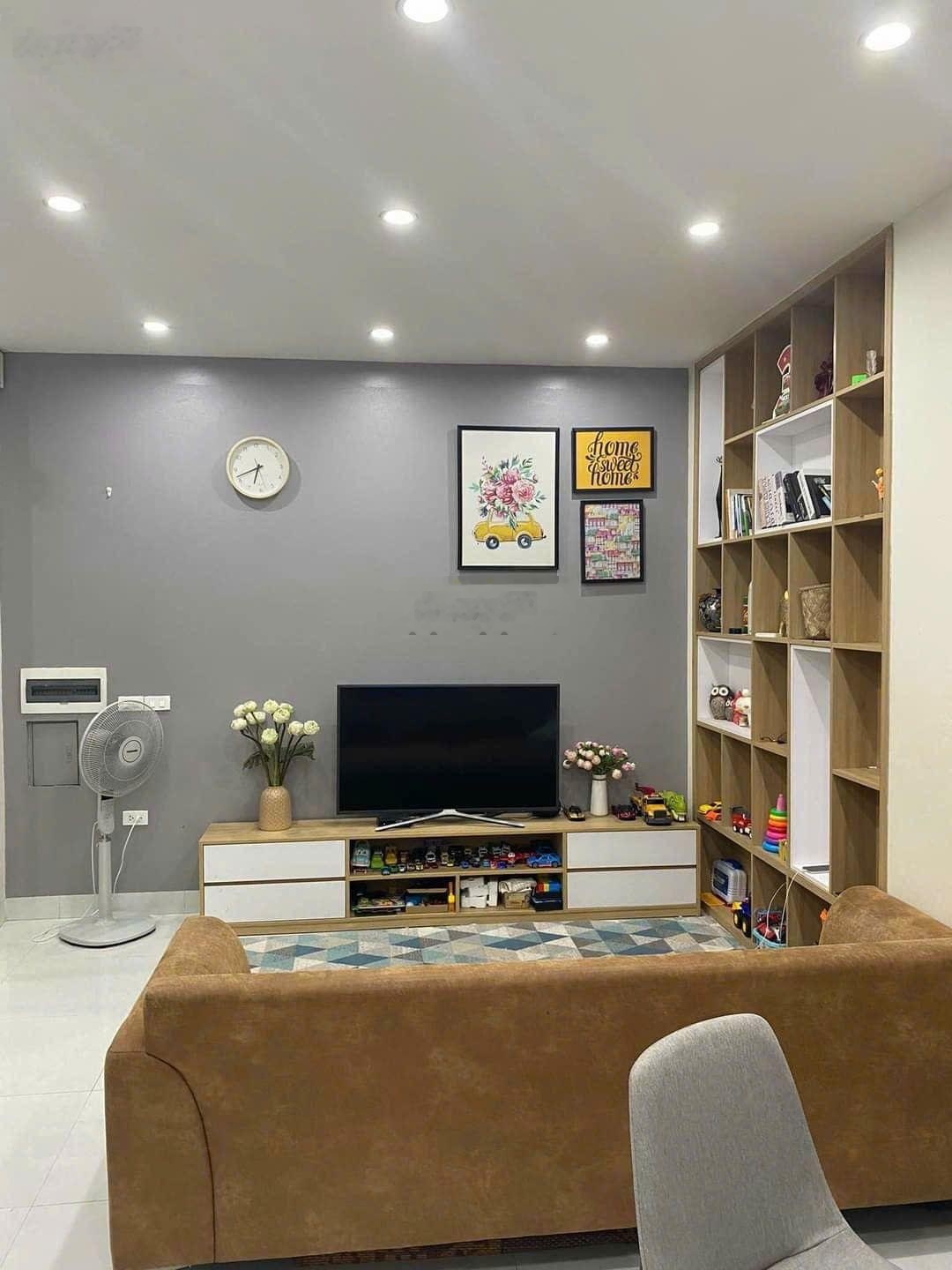 Hiếm! Quang Trung (C3 Nguyễn Huệ) chỉ 7tỷ 40m2 x 5T, ngõ to gần ô tô tránh, hàng xóm toàn cán bộ