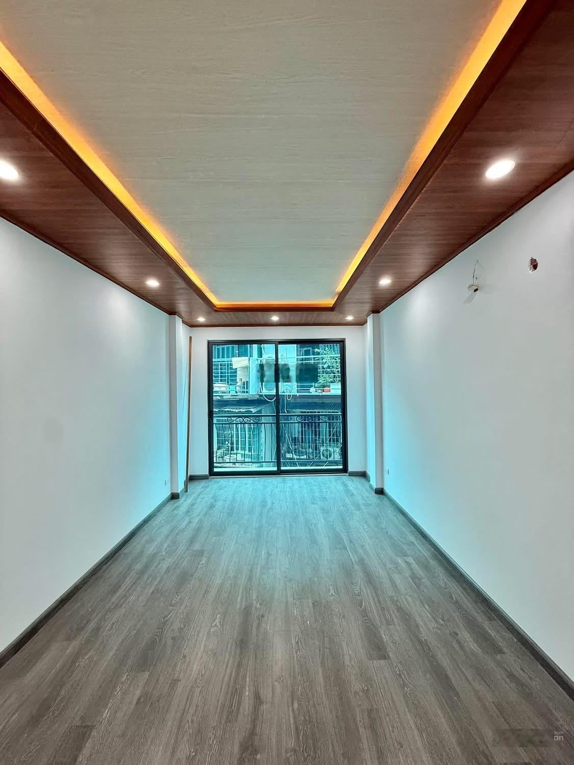 Hơn 15 tỏi, nhà mới gara ô tô, tt ba đình lõi ba đình gần lăng bác, nhà dt 58m2 xây 5 tầng, gara