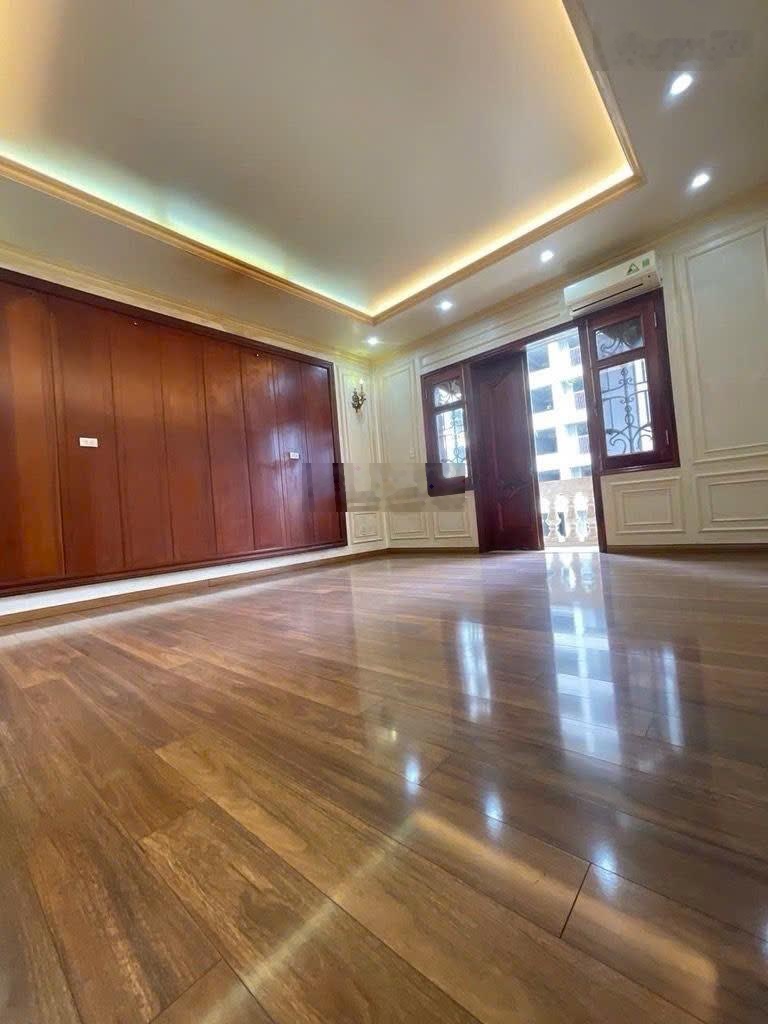 A Hải kỹ sư cần bán nhà gấp 5 tầng, mặt ngõ kinh doanh, căn góc tại Thụy Phương, giá 9.1 tỷ