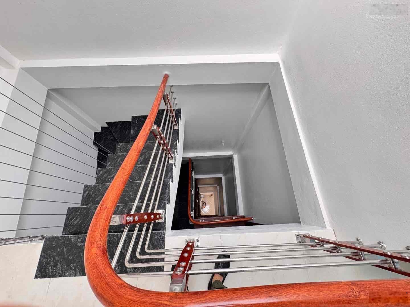 Pháp lý sạch như lau gương. Nhà thổ cư sổ riêng- ngõ ô tô-giá dưới 5 tỷ ở ngay, không lo quy hoạch