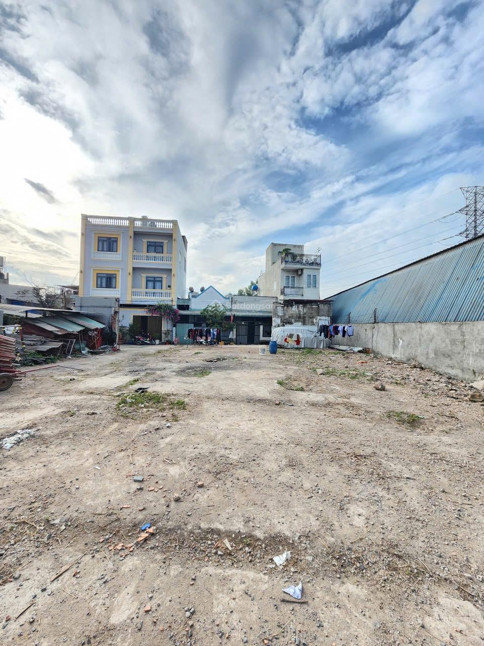 Bán đất ngang 15m gần đường Bình Chuẩn 67 P. Bình Chuẩn Tp. Thuận An