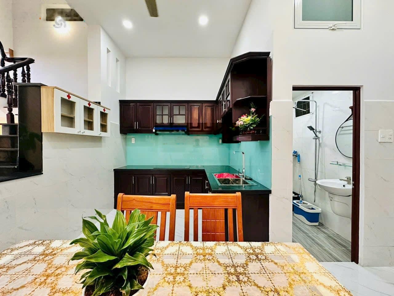 Bán nhà hẻm 1 xẹt đường Đinh Bộ Lĩnh, Phường 26, Bình Thạnh. Gần Cầu Bình Triệu 2, Gía 3 tỷ950tr