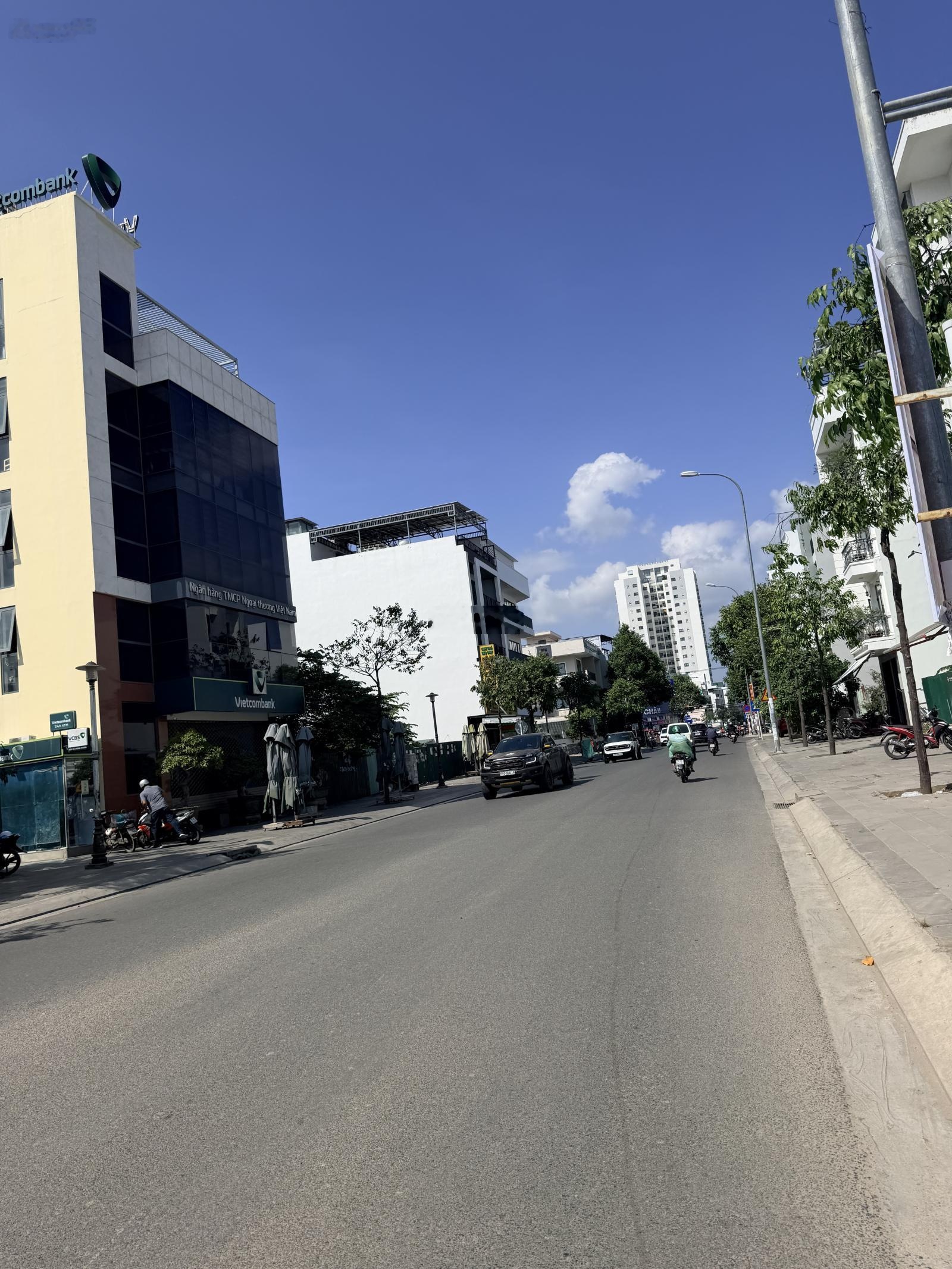 Bán đất mặt tiền đường số 4 KDT Hà Quang 1 đối diện Vietcombank 13,5 tỷ