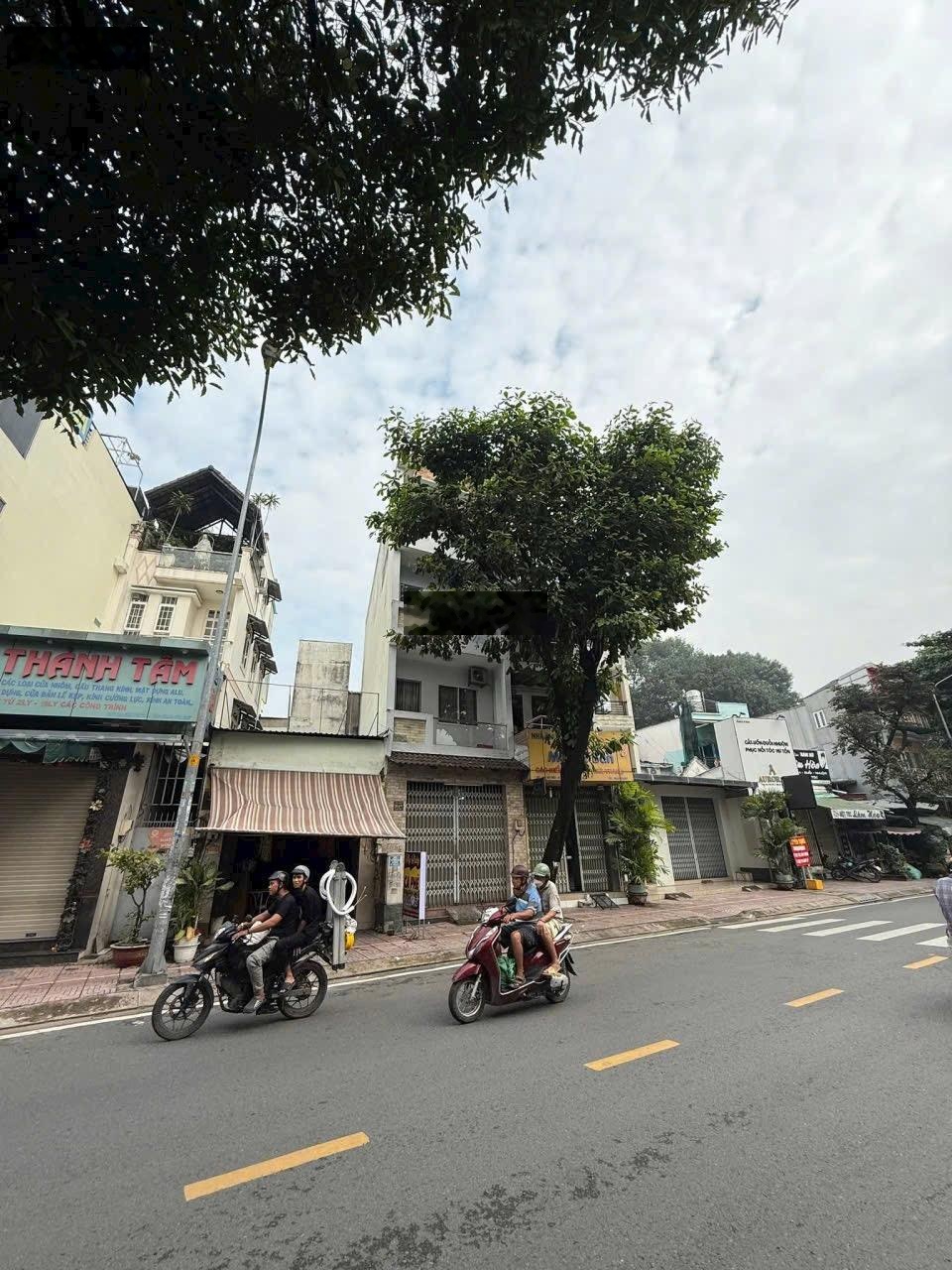 Bán nhà MT Gò Dầu 4,3 x 16m nở hậu 4,8m đúc 3 lầu giá 12,7 tỷ