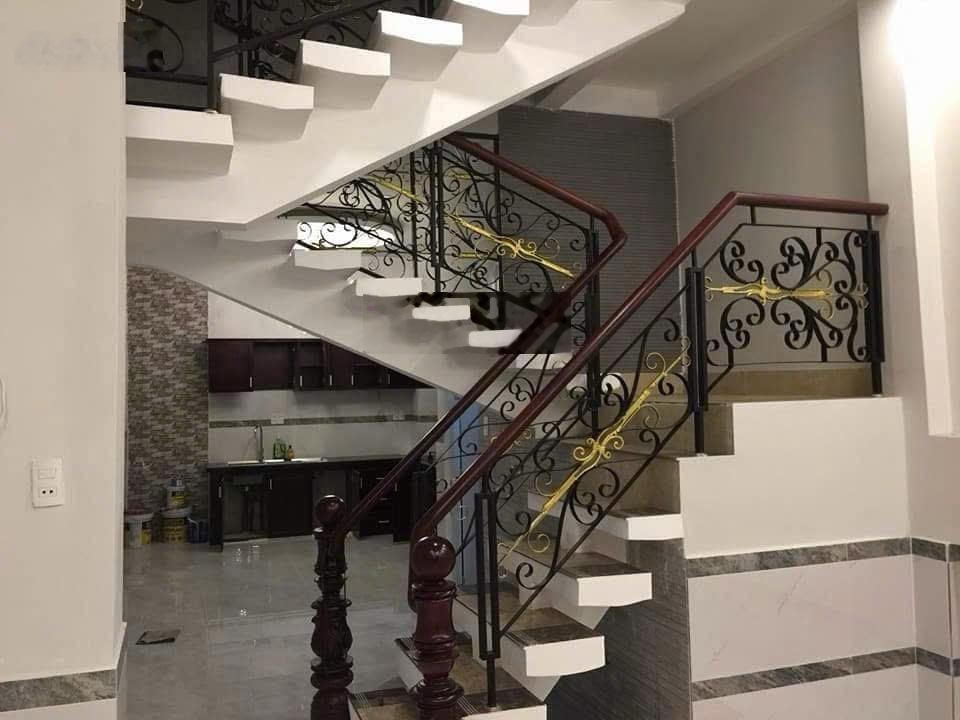 Hẻm ô tô - 60m2 - ung văn khiêm- thu 520tr/năm- 4 tầng - bình thạnh- nhỉnh 11 tỷ