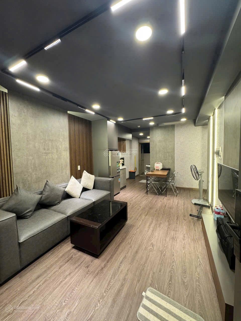 Chính chủ cần bán căn hộ 2PN2WC ngay Đại Lộ Bình Dương, full nội thất, sổ sẵn, ngay cổng Vsip 1