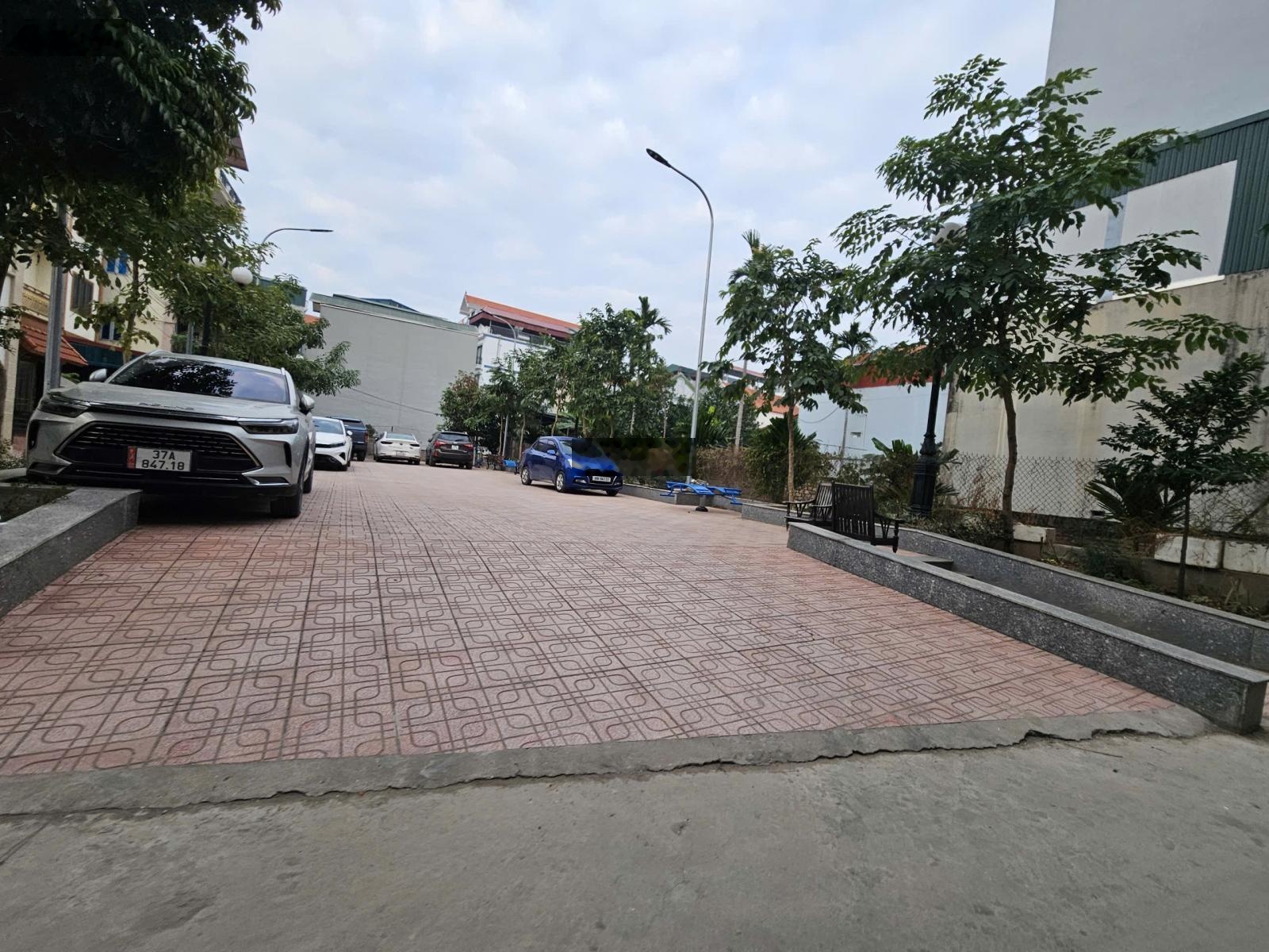 Vân Canh Hoài Đức. 85m2 MT 5m chỉ vài bước ra Đường Vành Đai 3.5, và 2 phút di QL32