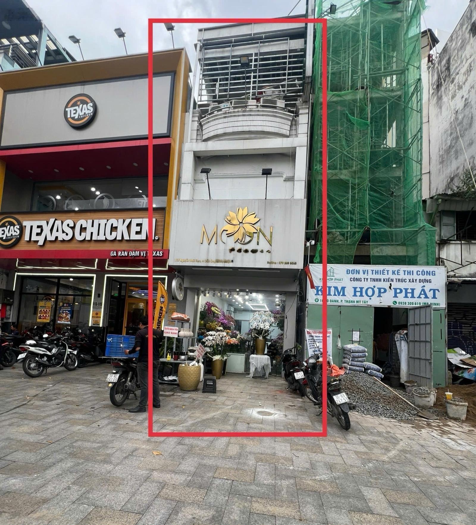 Siêu vị trí! Nhà MT Nguyễn Thái Học - Quận 1 - 64m2 - Cách chợ Bến Thành 500m - Giá 49 tỷ