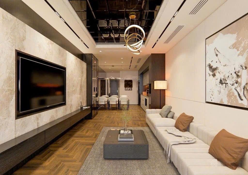 Chị Mai giáo viên bán nhà mặt ngõ kinh doanh, ô tô 7 chỗ vào nhà, giá 9.5 tỷ