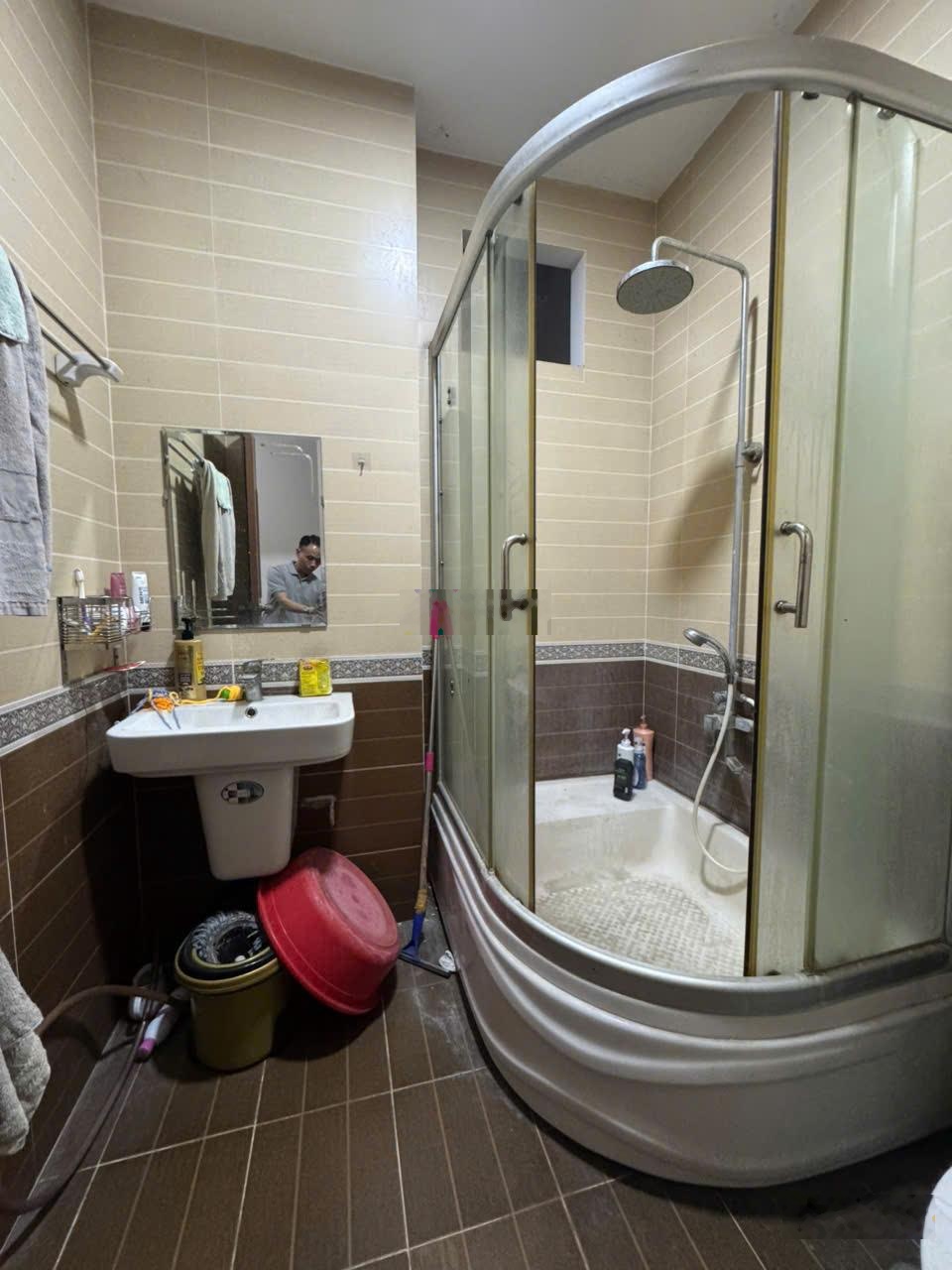 Bán nhà lê trọng tấn - tân phú ( 5m x 18m ) 3 tầng - hẻm 7m thông - chỉ 9,8 tỏi