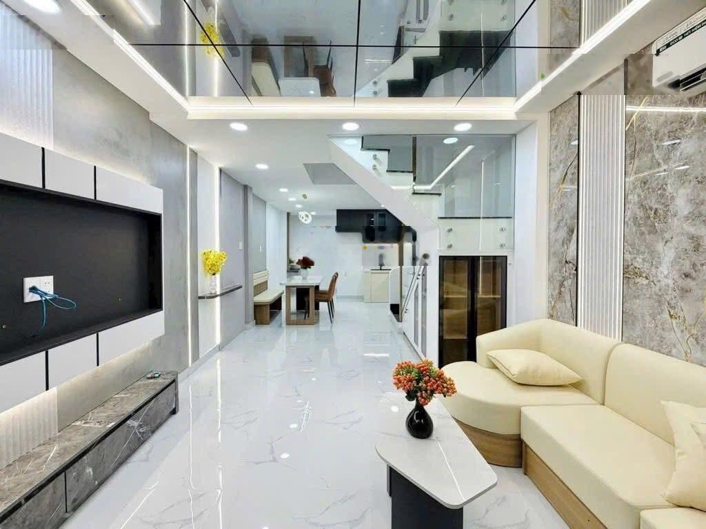 Bán nhà gần chợ Vườn Chuối, dòng tiền cho thuê 30 triệu, ngay Nguyễn Thượng Hiền, Quận 3