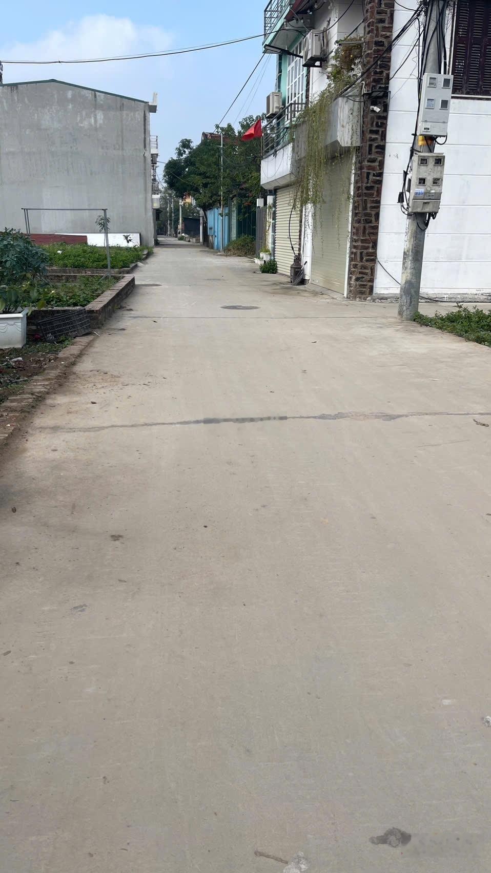 Lô góc 69m tổ 9 ấp tre quang minh mê linh