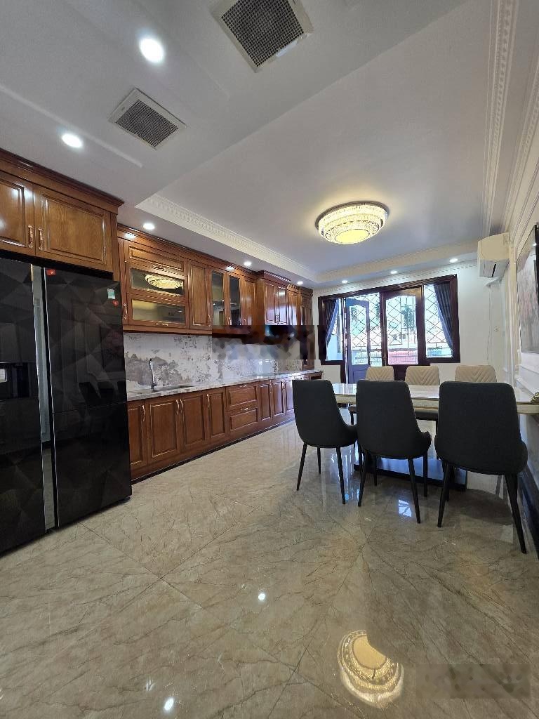 Phân lô Tân Mai, ô tô tránh, kinh doanh, thang máy, giá cực tốt, tương lai rạng ngời