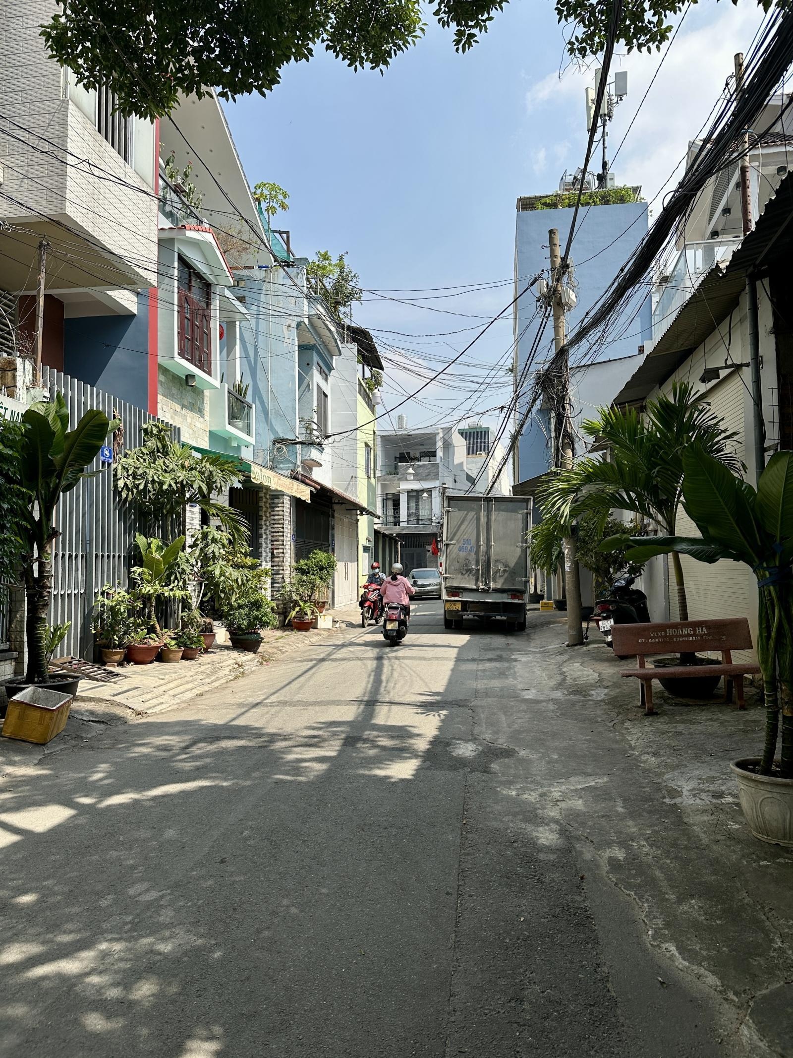 Khu Bàu Cát, Tân Bình, 3 tầng, DT 105m2 (4.55m x 23m)