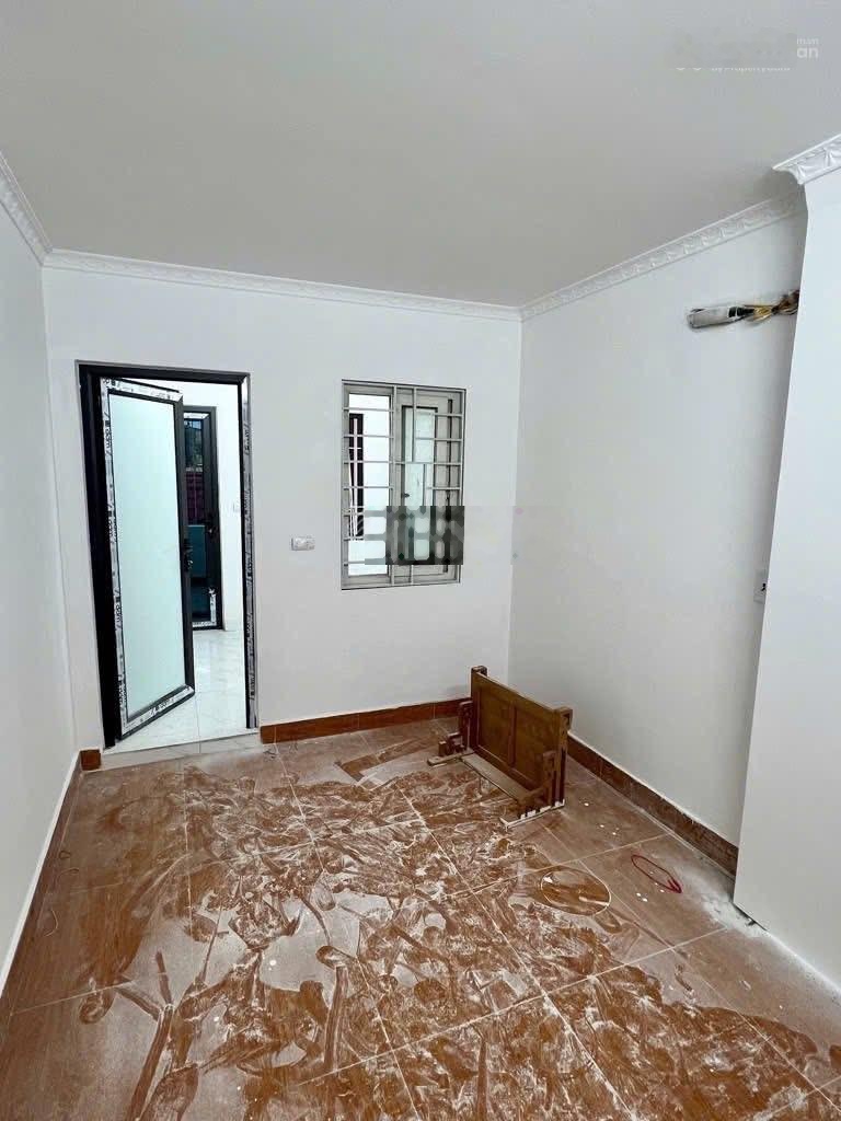 Tựu liệt 33 m giá 6,5 tỷ nhà đẹp ở luôn - ngõ nông - gần phố -tiện ích đầy đủ - ở cực sướng- hiếm