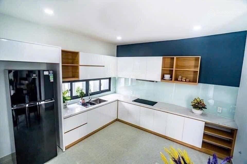 Nhà phố hiện đại, thiết kế sang trọng, nội thất tinh tế, đầy đủ tiện nghi. Trung tâm thủ dầu một