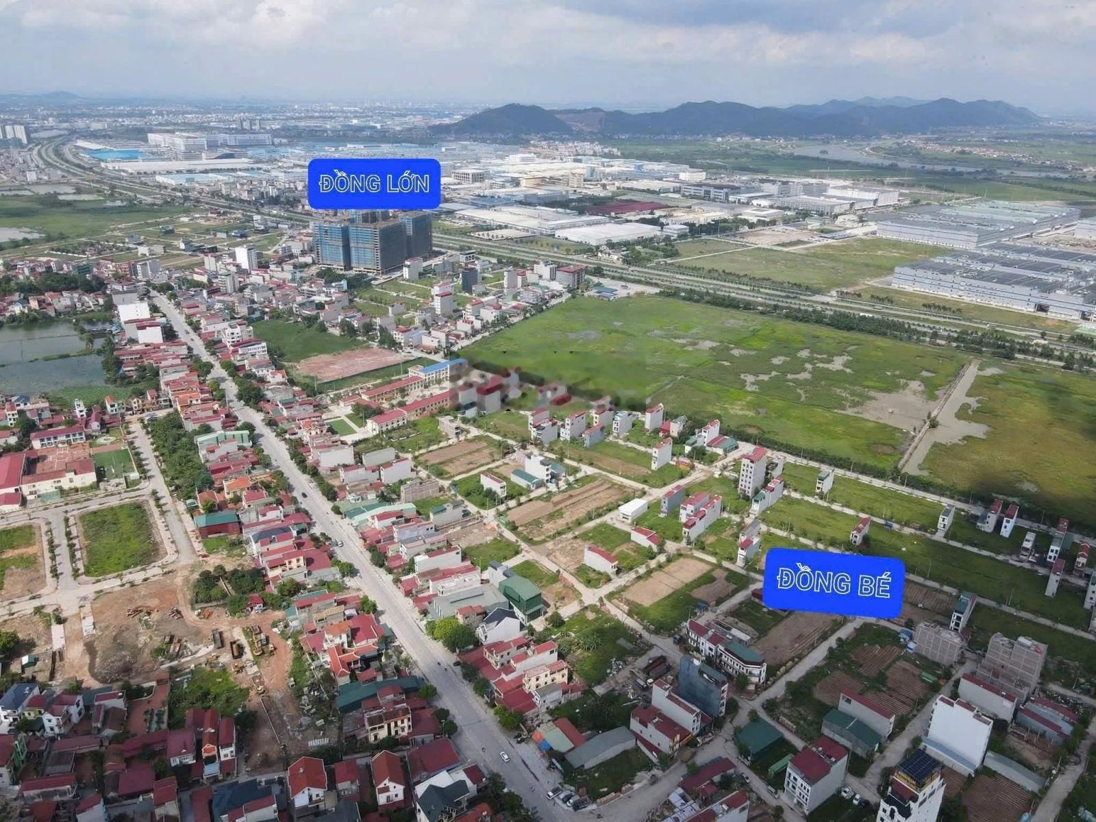 -Chính chủ bán lô đất các dãy A3, A1, B8, A4 hướng Đông Nam Đồng Nhỏ Quang Châu giá rẻ