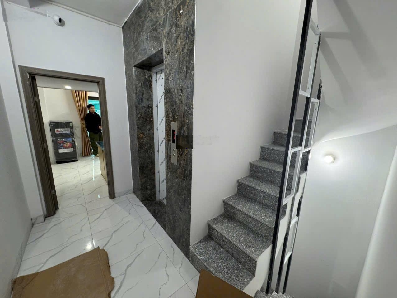 Ô tô - Ngõ thông -15m ra mặt phố - Lê Quang Đạo - Mỹ Đình. Dòng tiền 75tr/tháng -16 phòng khép kín